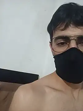 Aminosh live cam on StripChat