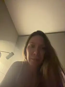 Faenali live cam on StripChat