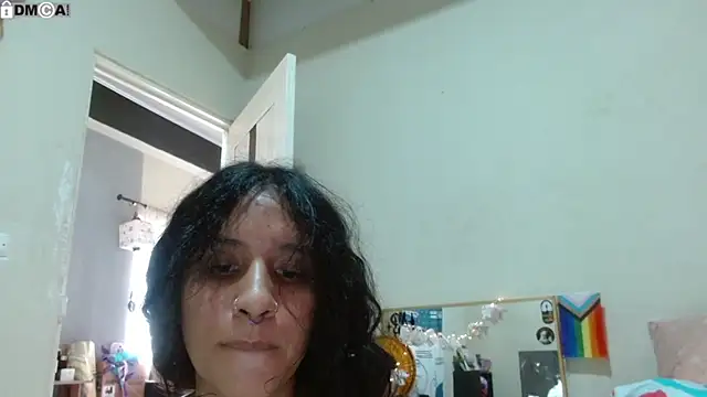 AlinaWoolf_ live cam on StripChat