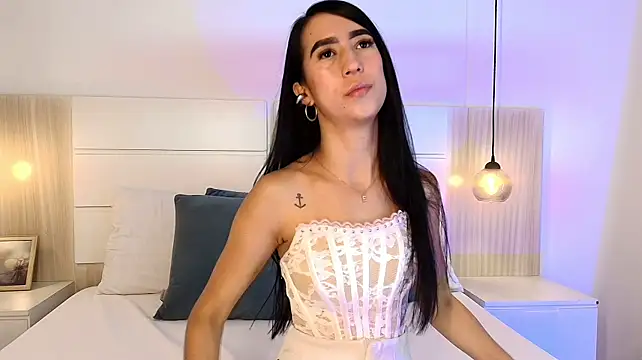 vella_rose