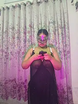 TANISHA-2026 live cam on StripChat