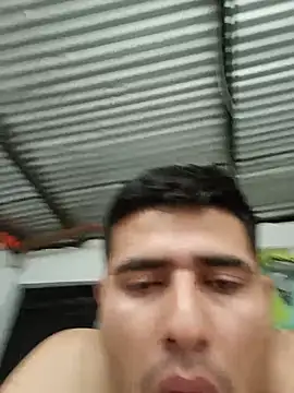 papi_semental live cam on StripChat