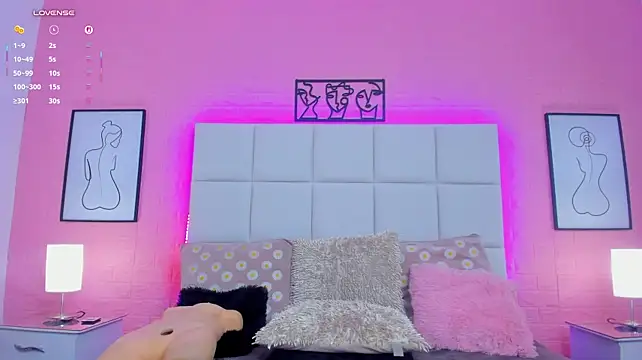 charlotte_kisss