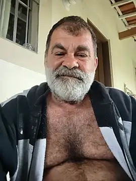 Peludo173317 live cam on StripChat