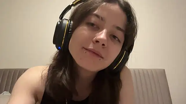 ArriSatty live cam on StripChat
