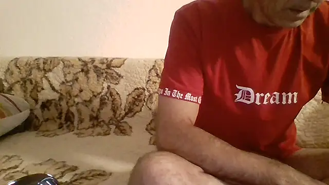 yvesstorm1 live cam on StripChat