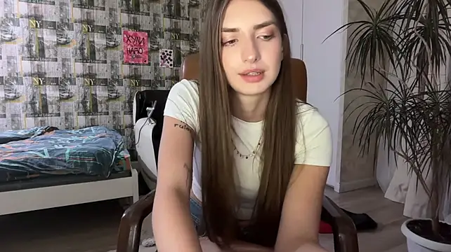 DarciBrunick live cam on StripChat