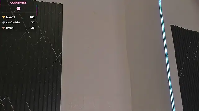 alexxus_smith (M twink) - STICK 3 FINGERS IN MY ASS