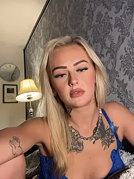 SquirtQueenNaughtyCourts
