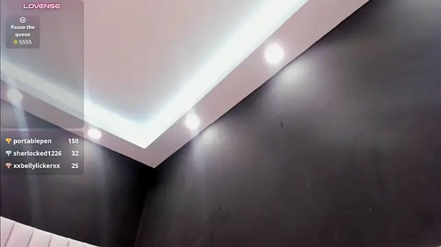 _mia_velvet