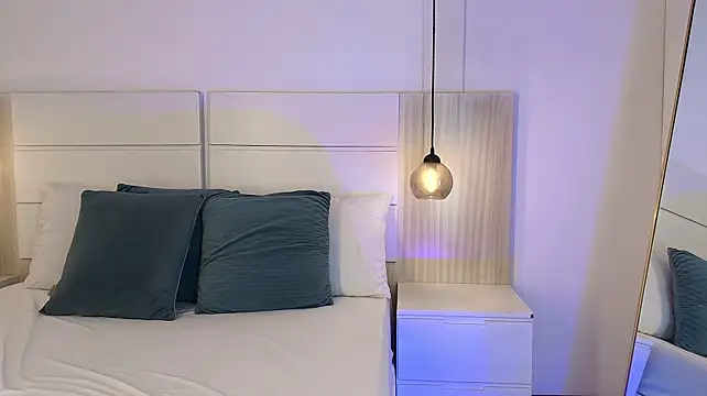 vella_rose