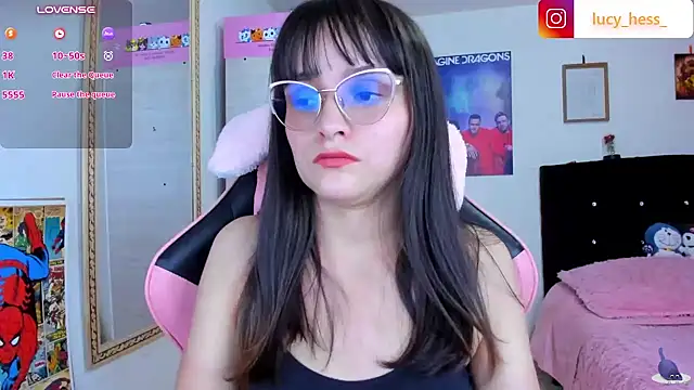 Lucyy-hess live cam on StripChat