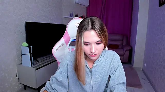 EllaCurtis