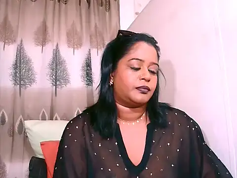 Indian_pearl live cam on StripChat