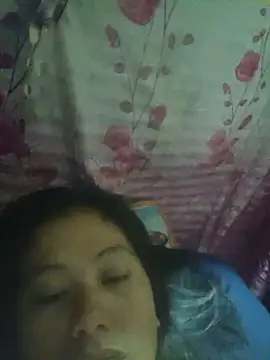 mommyyeng26 live cam on StripChat