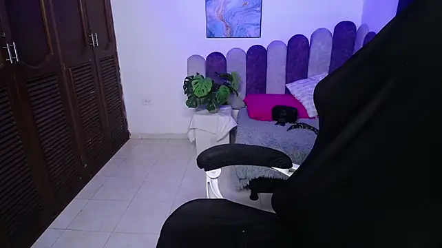 destiny_boobs