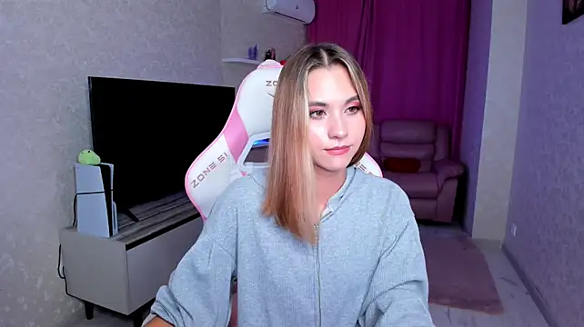 EllaCurtis