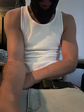 Whiteboii2026 live sex cam
