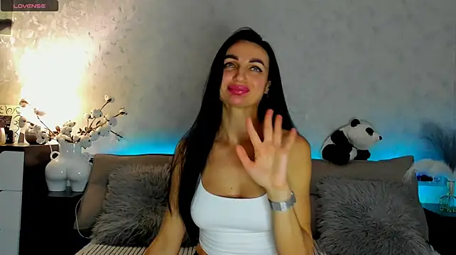Tina_Mart live cam on StripChat