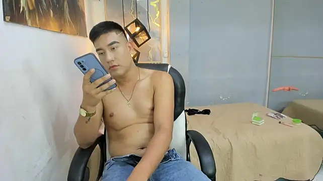 dominantboy4 (M young) - cum show