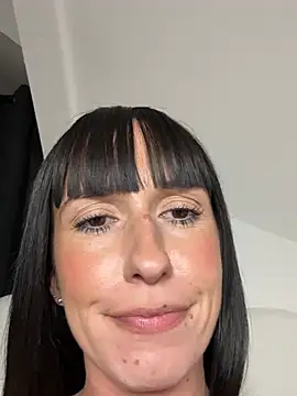 lola_tentatiion (F young) - SEXTAPE SOLO OU DUO AU CHOIX