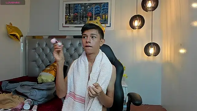 fem_danny7 (M twink) - hot masturbation