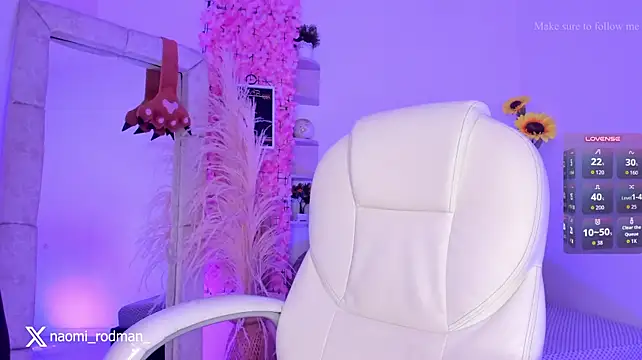 Naomii_Rodman_