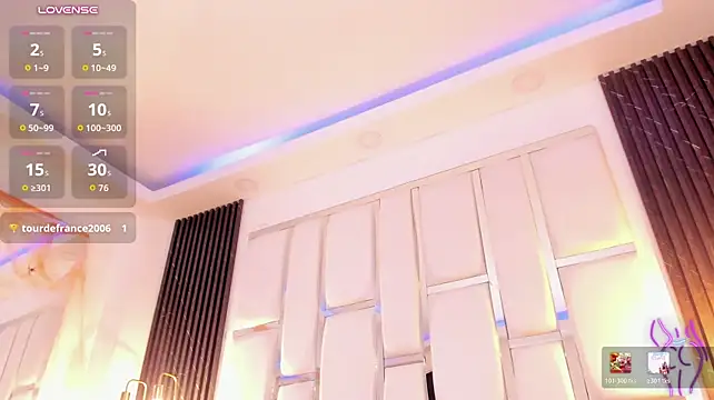 Maia_Clark520 live cam on StripChat