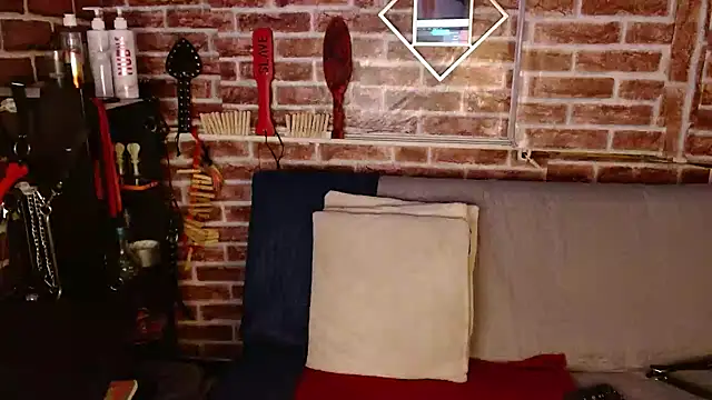 emma_bdsm_