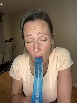 Ella37_XOX