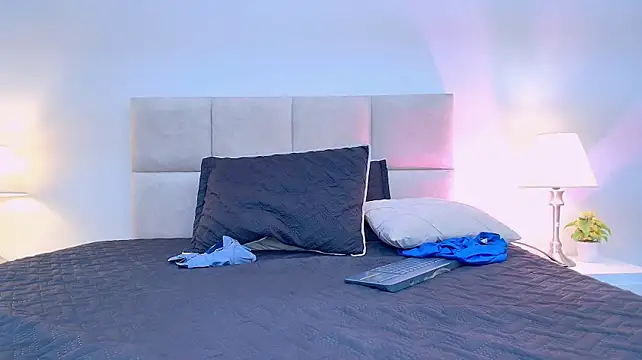 nicosaint_ (M young) - 🐻 hard cock show masturbation 😈🐽🍆