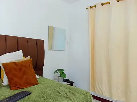 Naomy_4