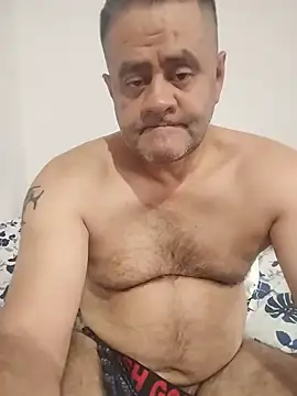 daddy_mao (Ask my age) - Quitar ropa y mastubacion