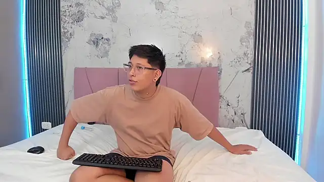 Midnight_Duo_1 webcam