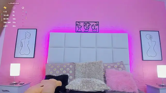 charlotte_kisss