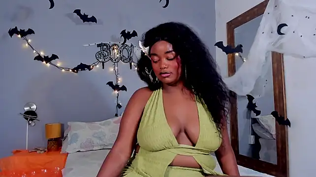 IvannaW_ webcam