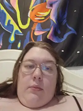Sexycurvyemilyy Live Webcam on Stripchat
