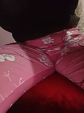 Farah-_nono live cam on StripChat