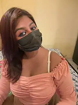 NaughtyZoya webcam