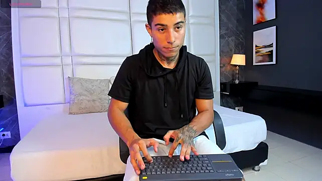 Joshuadiorr on Stripchat