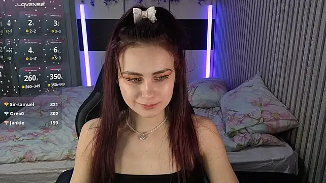 NikkyVibe live cam on StripChat