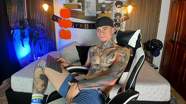 acxel_prescot (M young) - COME WITH ME OR CUM WITH ME?💦