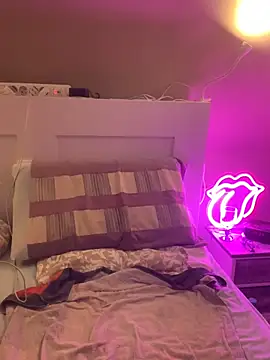 rosbif69 (Ask my age) - Spunk & make a mess 💦 😛