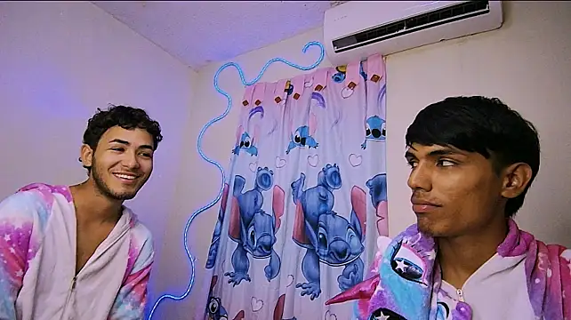 honey_boys23 (G young) - ALL NAKED