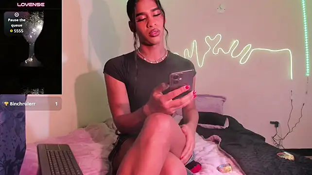 Kathaa_Crawford_ live cam on StripChat