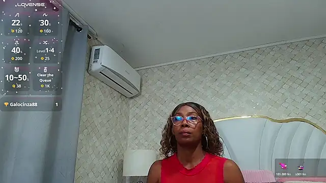 _NinaFox_ webcam