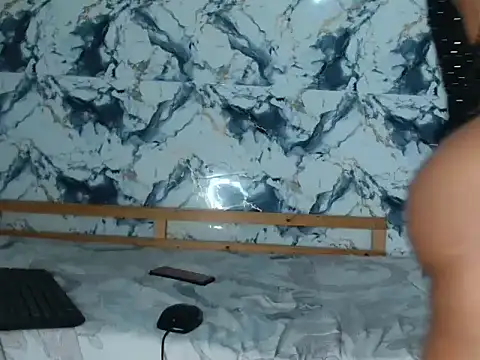 KinkyBunny666 live cam on StripChat