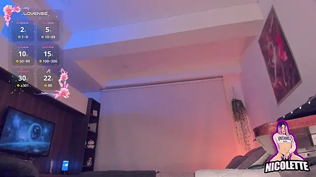 nicolette_tay live cam on StripChat