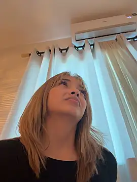 Vanesse_ live cam on StripChat