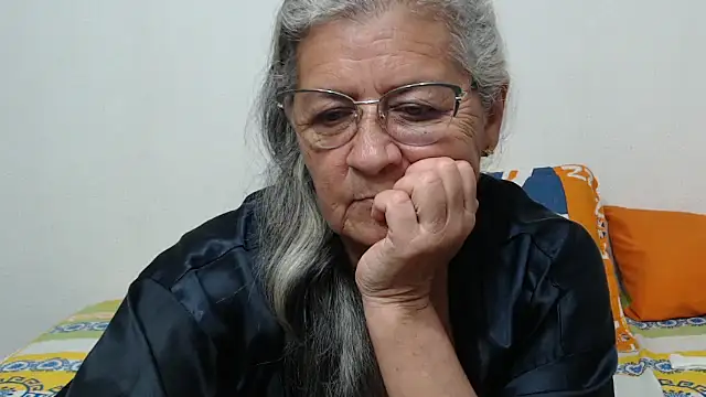 candy_mature_ live cam on StripChat
